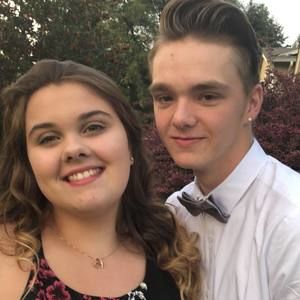 Meet your Posher, Lola